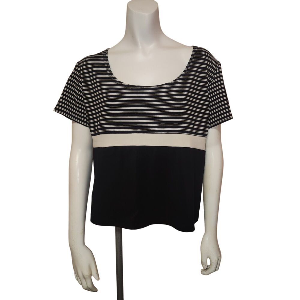 FASHION BUG Black And White Striped Top Womens Size Large